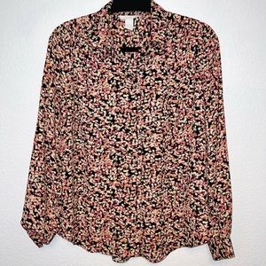 H&M blouse size small (loose fitting)